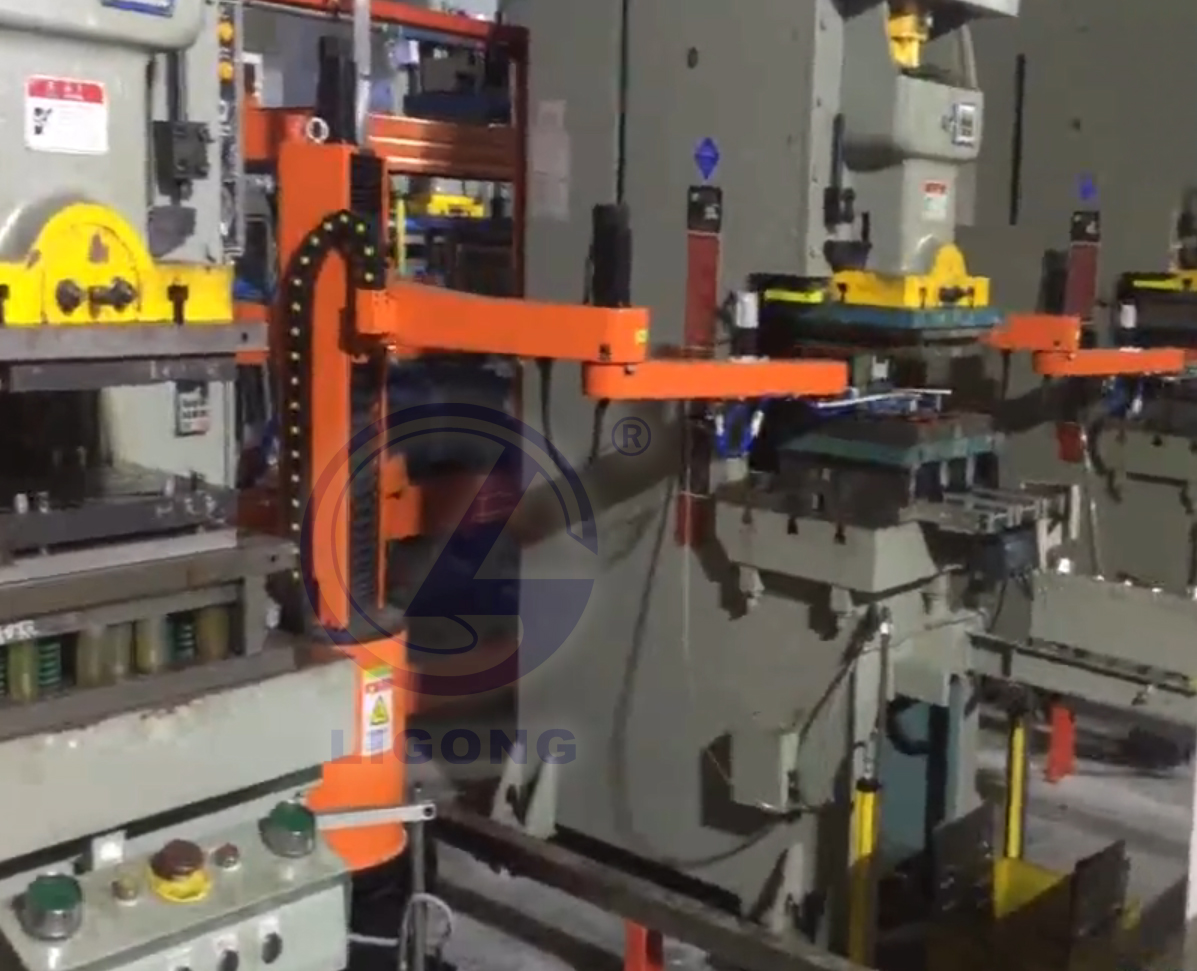 工業(yè)機器人